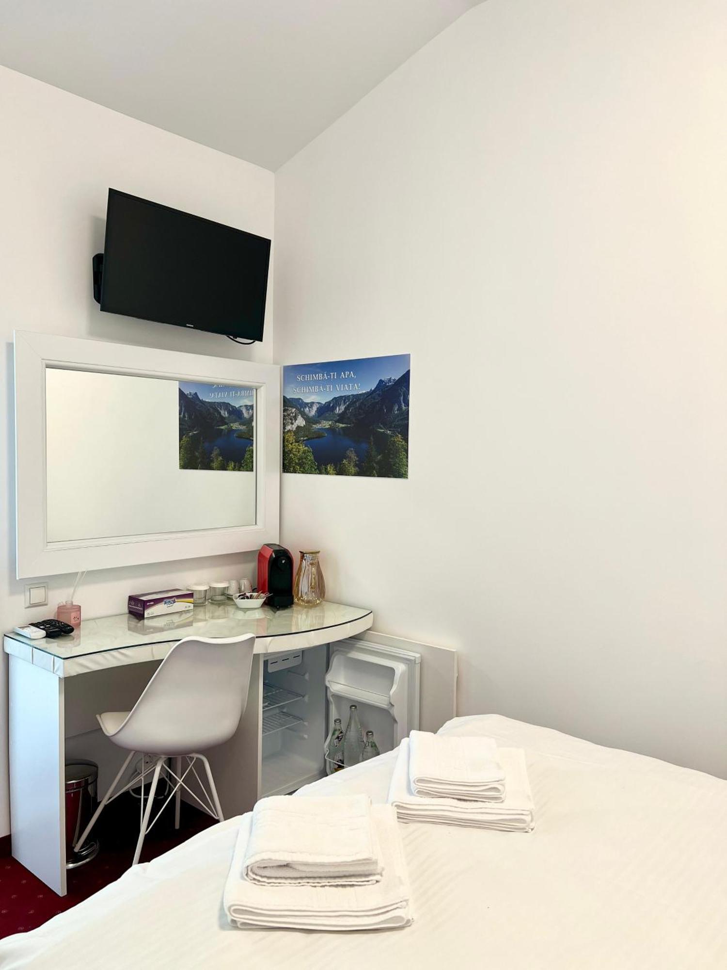Royal Park Complex Hotel Bascov Екстериор снимка