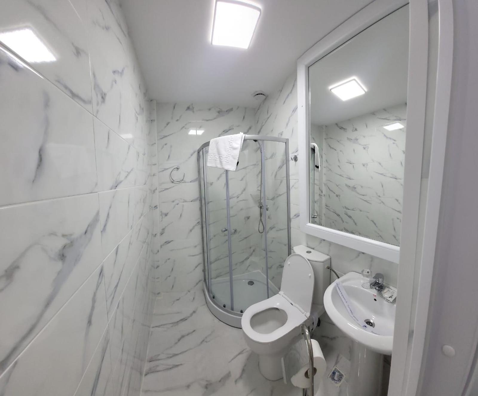 Royal Park Complex Hotel Bascov Екстериор снимка